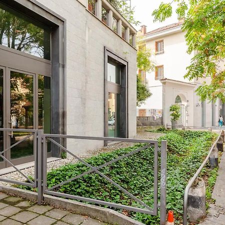 Design Spacious Loft In Navigli - Hosted By Sweetstay Milan Exterior photo